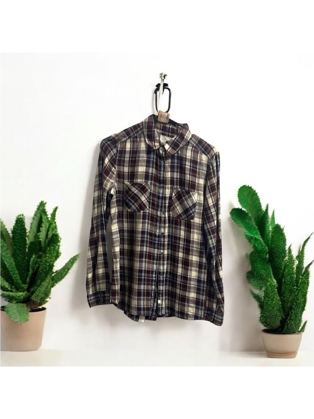Caslon White and Purple Button Down Shirt Versatile Design - Picture 1 of 5